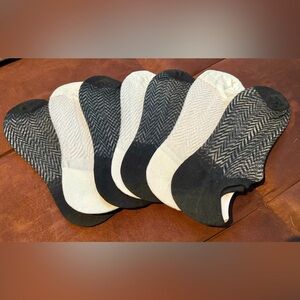 🛑 6/$25 NWOT 6 Pairs of socks
